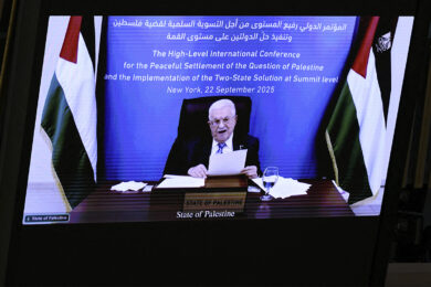 Il presidente della Palestina Abbas ne ha per tutti: “A Gaza crimini di guerra di Israele. Hamas? Non ci rappresenta”
