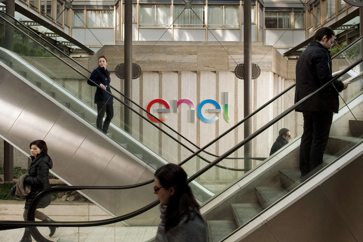 Enel, siglato con SIMEST un accordo per la crescita delle aziende della filiera energetica Enel, siglato con SIMEST un accordo per la crescita delle aziende della filiera energetica