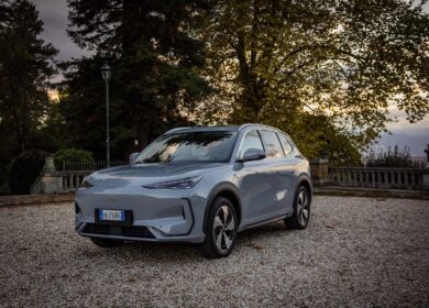 Starray EM-i: il nuovo SUV plug-in hybrid di Geely a Torino 2025