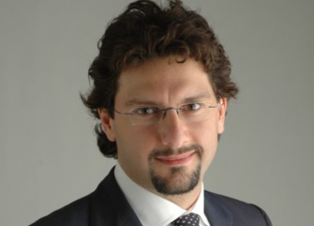 Lombardia, la straordinaria giravolta del consigliere regionale Manfredi Palmeri Lombardia, la straordinaria giravolta del consigliere regionale Manfredi Palmeri