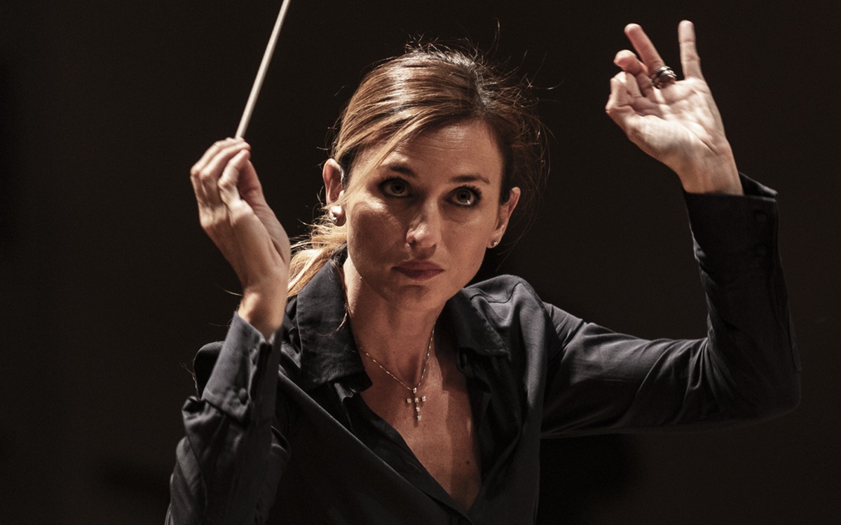 Orchestra della Fenice contro la neo direttrice Beatrice Venezi: “Il suo cv non è all’altezza” Orchestra della Fenice contro la neo direttrice Beatrice Venezi: “Il suo cv non è all’altezza”