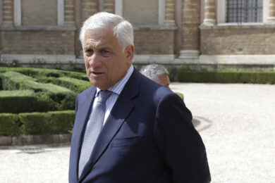Russia, Tajani rassicura: “Putin è un aggressore, ma non credo assolutamente che voglia attaccare l’Italia”