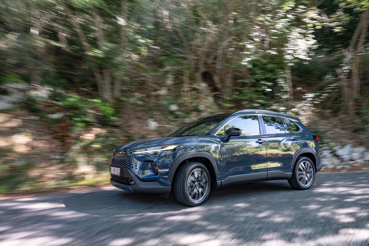 Toyota Corolla Cross 2025: Full Hybrid, AWD-i e nuova GR SPORT Toyota Corolla Cross 2025: Full Hybrid, AWD-i e nuova GR SPORT