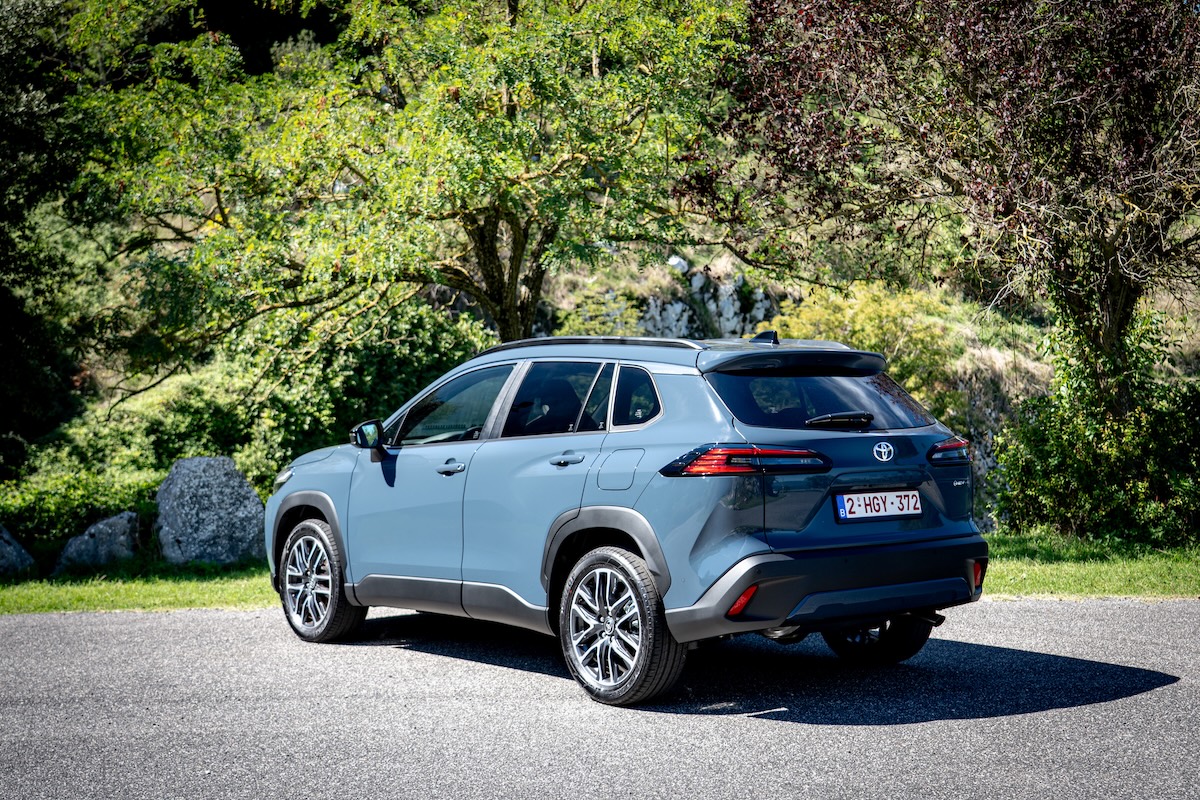 Toyota Corolla Cross 2025: Full Hybrid, AWD-i e nuova GR SPORT Toyota Corolla Cross 2025: Full Hybrid, AWD-i e nuova GR SPORT