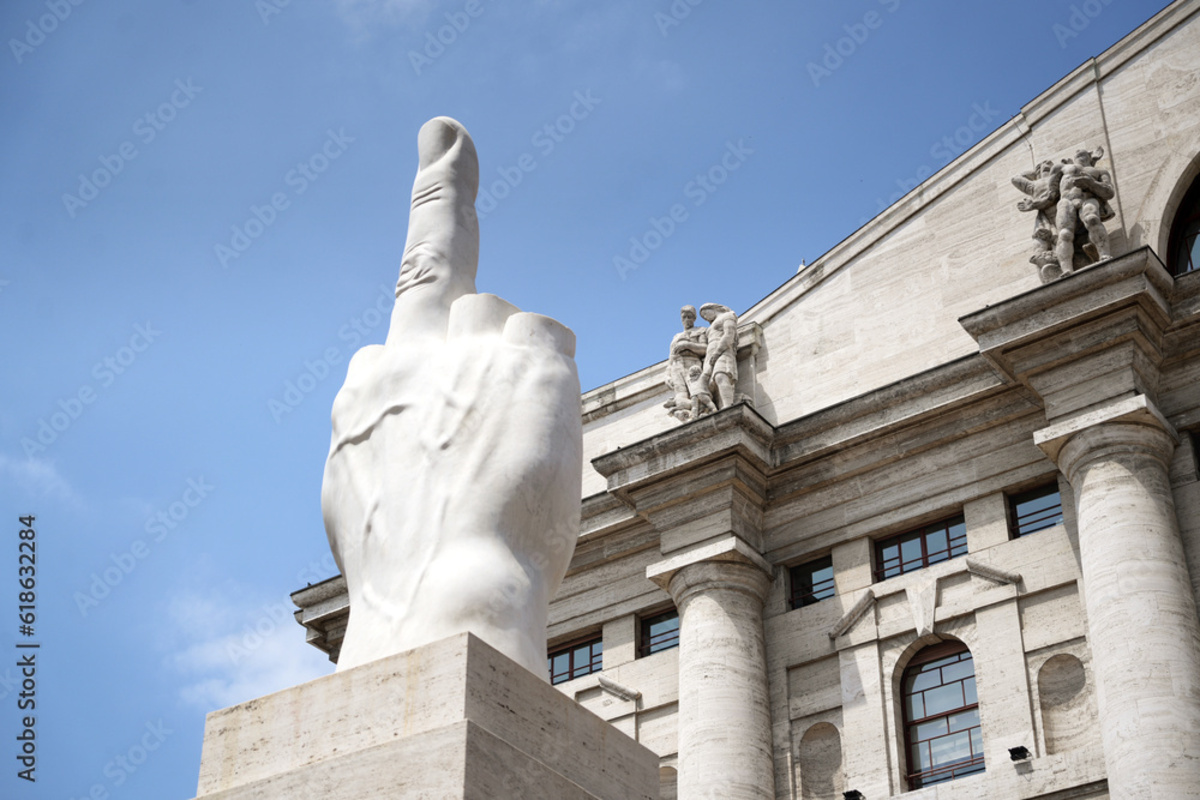 Piazza Affari e l’incognita “contributo delle banche”, la caccia alle risorse per la legge finanziaria agita i mercati. L’analisi Piazza Affari e l’incognita “contributo delle banche”, la caccia alle risorse per la legge finanziaria agita i mercati. L’analisi