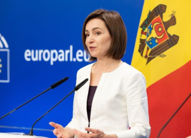 Chi è Maia Sandu, la leader del partito europeista Pas che ha vinto le elezioni in Moldovia battendo i filorussi