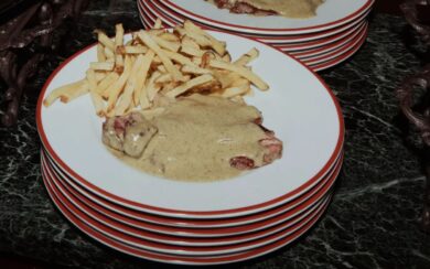 La Rue, un nuovo ristorante in stile parigino a Milano (dove in menu c’è un solo piatto)