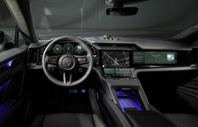 Nuovo Porsche Cayenne Electric: interni hi-tech e comfort su misura