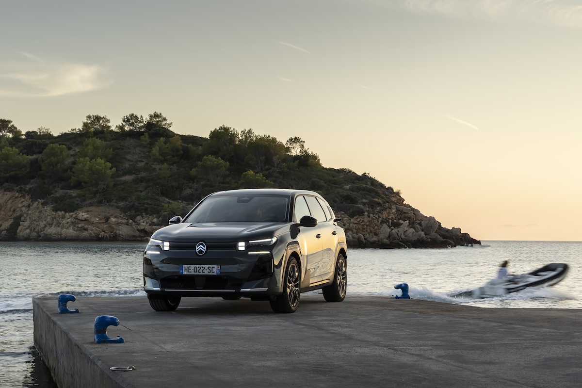 Citroen C5 Aircross: disponibile ibrida plug-in e 100% elettrica Citroen C5 Aircross: disponibile ibrida plug-in e 100% elettrica