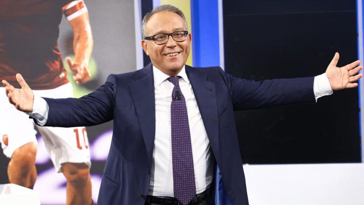 Enrico Varriale condannato a 10 mesi per stalking con pena sospesa Enrico Varriale condannato a 10 mesi per stalking con pena sospesa