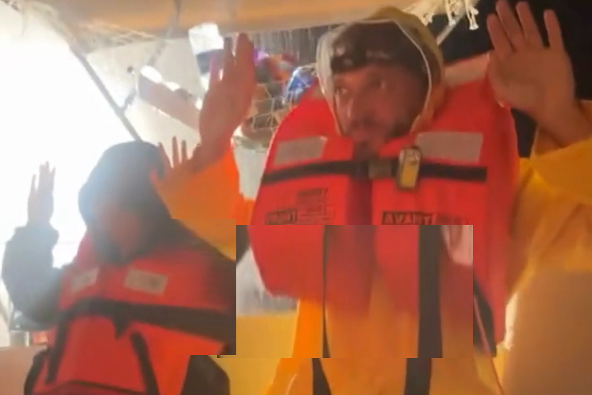 Flotilla per Gaza, attacco israeliano: idranti ad alta pressione contro le navi umanitarie Flotilla per Gaza, attacco israeliano: idranti ad alta pressione contro le navi umanitarie