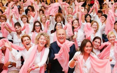 Let’s talk with Sorrisi in Rosa: evento in Humanitas con Gerry Scotti per la prevenzione del tumore al seno