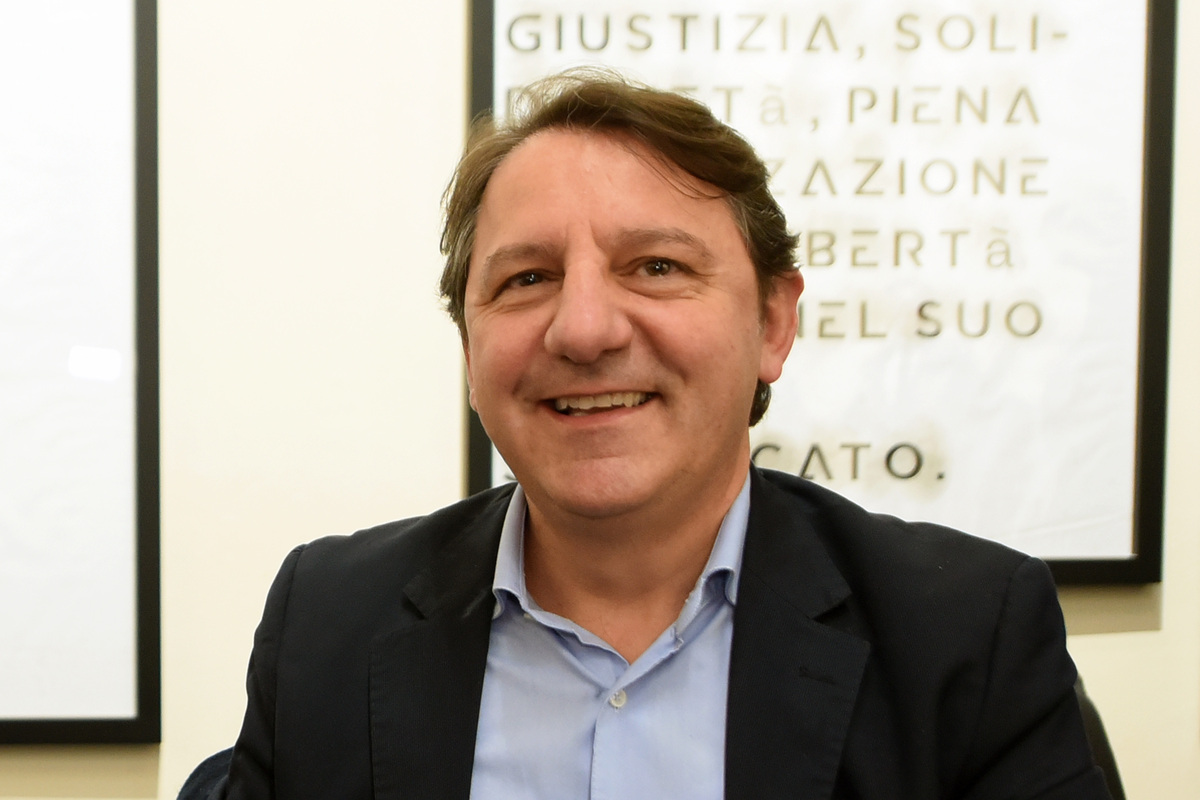 Chi è Pasquale Tridico, economista e padre del reddito di cittadinanza in corsa per il Csx alle elezioni in Calabria Chi è Pasquale Tridico, economista e padre del reddito di cittadinanza in corsa per il Csx alle elezioni in Calabria