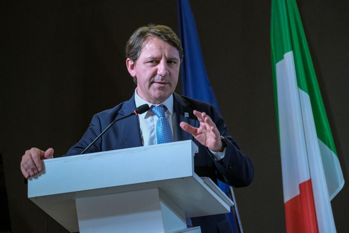 Chi è Pasquale Tridico, economista e padre del reddito di cittadinanza in corsa per il Csx alle elezioni in Calabria Chi è Pasquale Tridico, economista e padre del reddito di cittadinanza in corsa per il Csx alle elezioni in Calabria