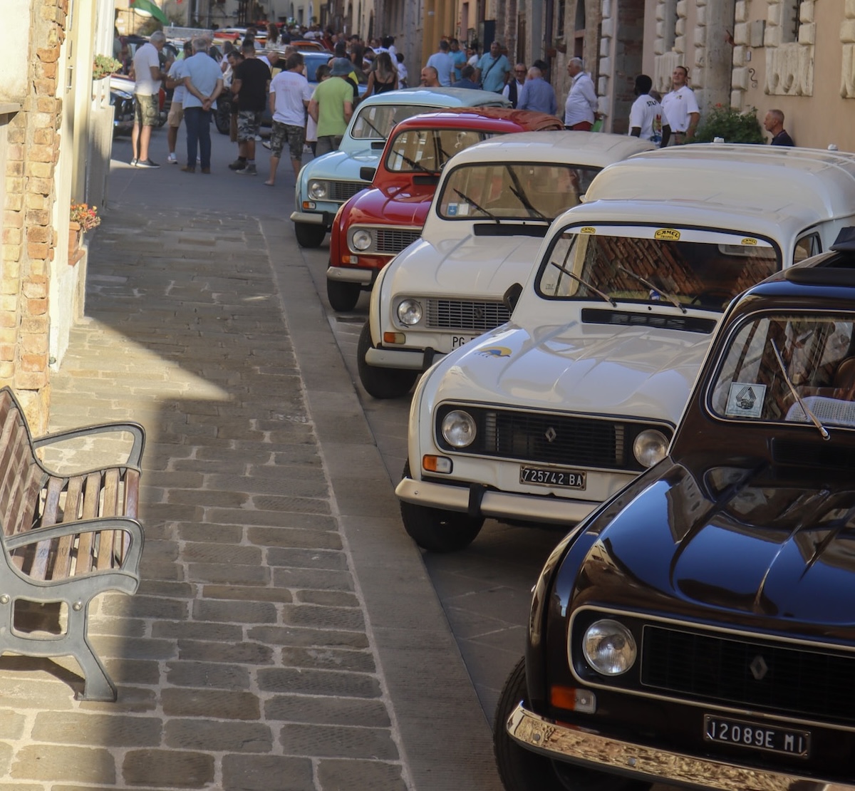 Da tutta Europa alla Toscana: il grande incontro dei fan Renault 4