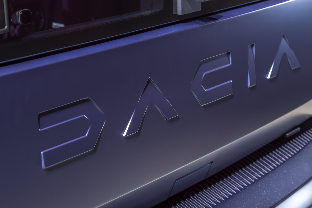 Dacia svela la Hipster Concept: citycar elettrica economica e funzionale Dacia svela la Hipster Concept: citycar elettrica economica e funzionale