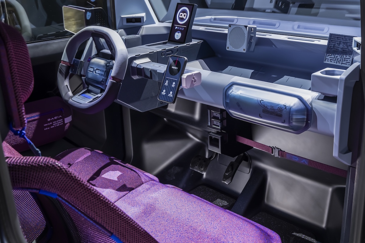 Dacia svela la Hipster Concept: citycar elettrica economica e funzionale Dacia svela la Hipster Concept: citycar elettrica economica e funzionale