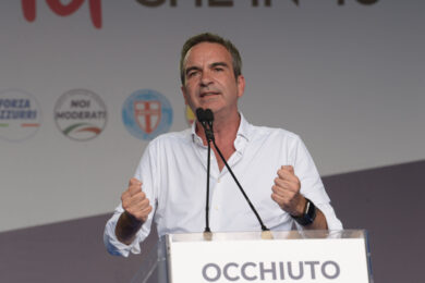 Elezioni regionali in Calabria, Occhiuto e il Centrodestra trionfano con quasi venti punti di vantaggio su Tridico