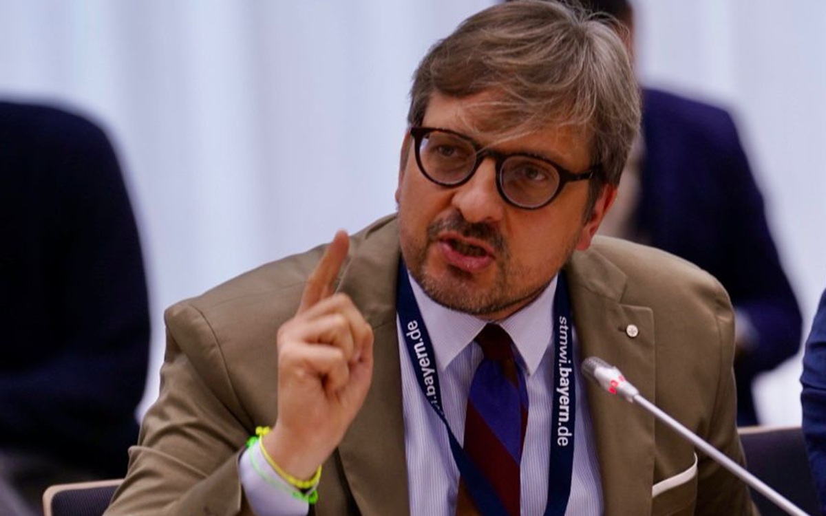 Automotive, Guidesi: “Anche il Governo tedesco sposa le posizioni lombarde e di Ara, ora Von der Leyen decida” Automotive, Guidesi: “Anche il Governo tedesco sposa le posizioni lombarde e di Ara, ora Von der Leyen decida”