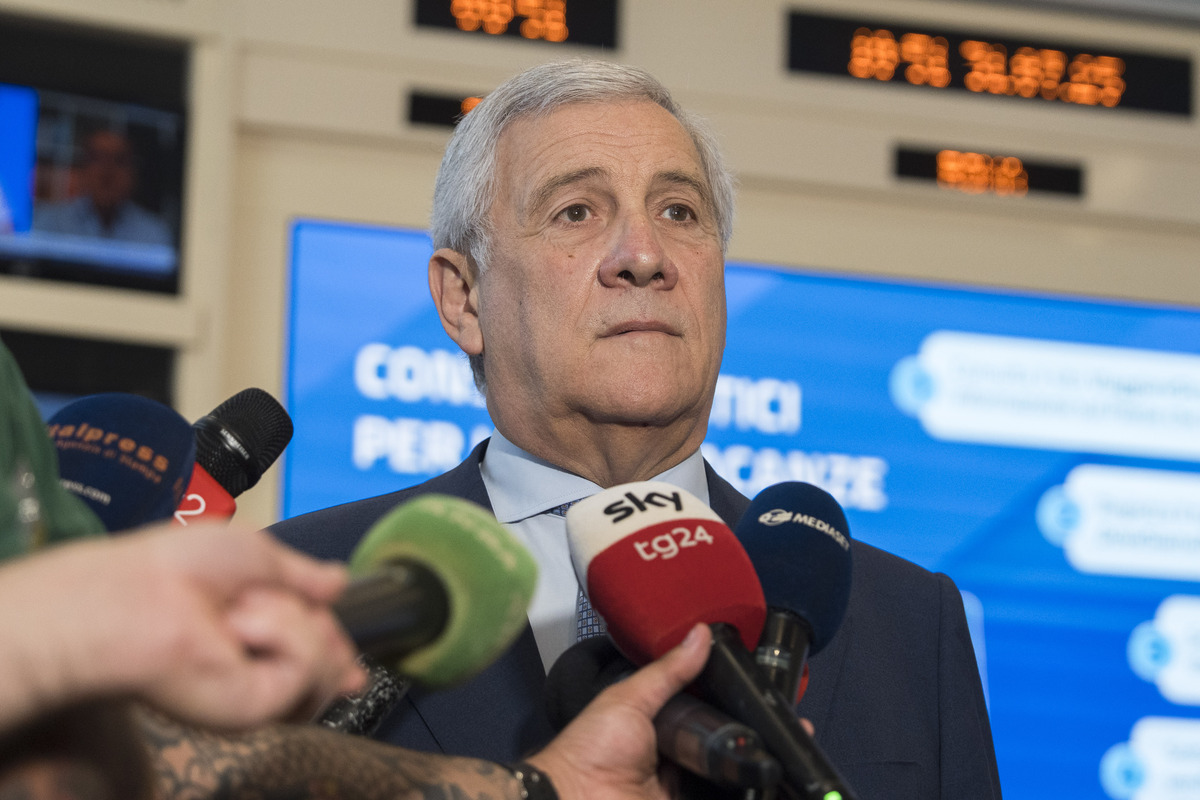 Tajani propone un commissario per il “Salva Milano”. Sala lo gela: “Fa solo confusione”. Ed è lite anche tra Lega e Forza Italia Tajani propone un commissario per il “Salva Milano”. Sala lo gela: “Fa solo confusione”. Ed è lite anche tra Lega e Forza Italia