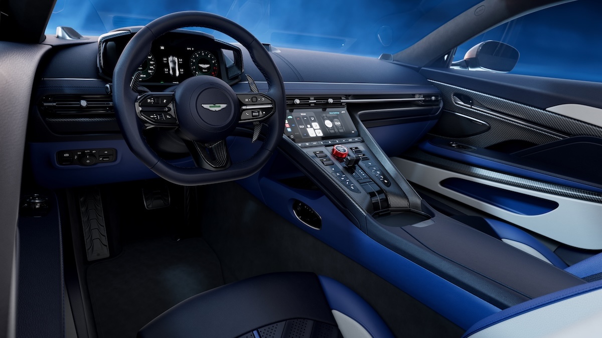 Aston Martin DB12 S: più potenza, più agilità, stessa eleganza