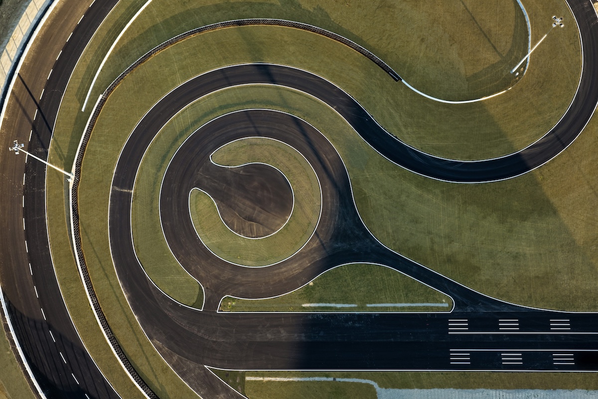 Ferrari e-Vortex: il nuovo circuito di collaudo accanto a Fiorano Ferrari e-Vortex: il nuovo circuito di collaudo accanto a Fiorano
