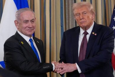 “Accordo Gaza-Israele? Tregua temporanea, il piano di pace di Trump non è risolutivo. Netanyahu in bilico e in mano all’estrema destra”