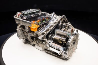 Ferrari Elettrica: svelati telaio, batteria e assali da record