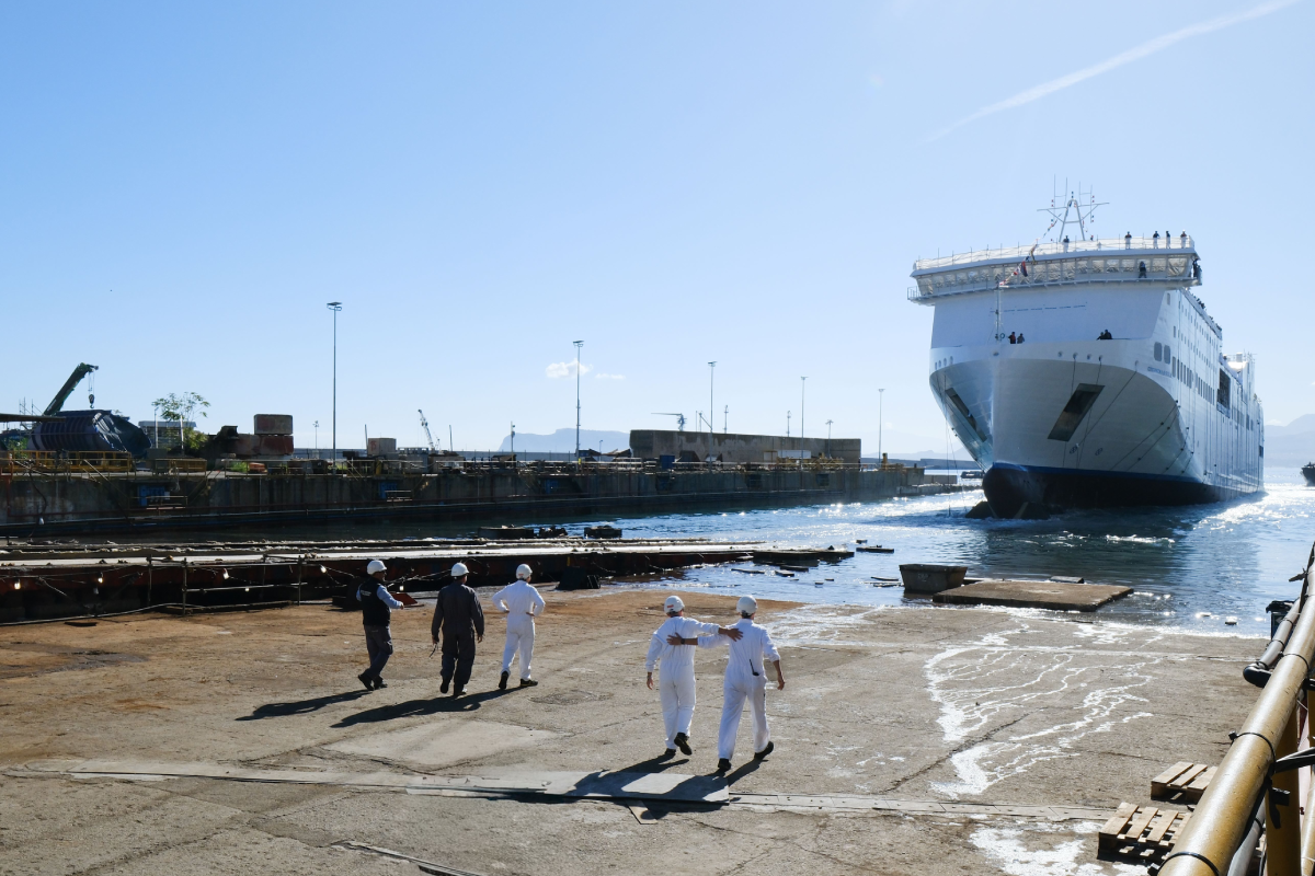 Fincantieri, varato a Palermo il nuovo traghetto Ro-PAX della Regione Siciliana Fincantieri, varato a Palermo il nuovo traghetto Ro-PAX della Regione Siciliana