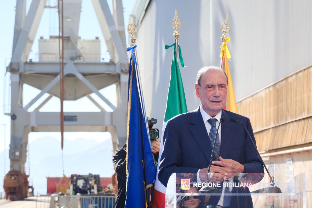 Fincantieri, varato a Palermo il nuovo traghetto Ro-PAX della Regione Siciliana Fincantieri, varato a Palermo il nuovo traghetto Ro-PAX della Regione Siciliana