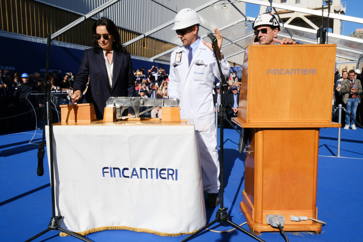Fincantieri, varato a Palermo il nuovo traghetto Ro-PAX della Regione Siciliana Fincantieri, varato a Palermo il nuovo traghetto Ro-PAX della Regione Siciliana