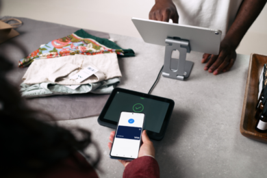 Adyen, presentata una nuova indagine con OnePoll sulla previsione di spesa degli italiani nella peak season
