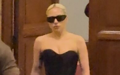 Lady Gaga avvistata a Milano per le riprese de Il Diavolo veste Prada 2: “Respira il nostro stesso smog”