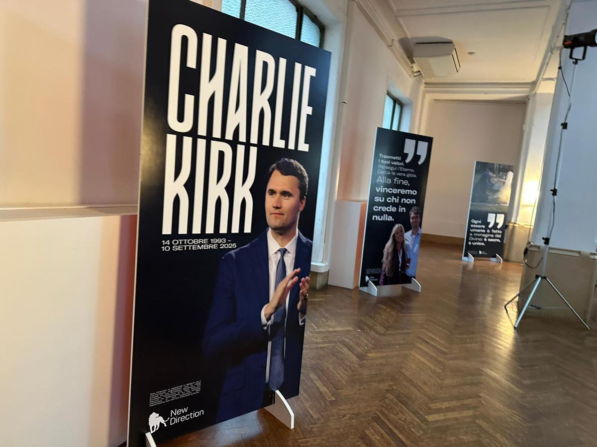 Charlie Kirk, la serata ricordo a Milano a un mese dalla morte – L’omaggio commosso di Fidanza al Premio Nobel, Maria Corina Machado Charlie Kirk, la serata ricordo a Milano a un mese dalla morte – L’omaggio commosso di Fidanza al Premio Nobel, Maria Corina Machado