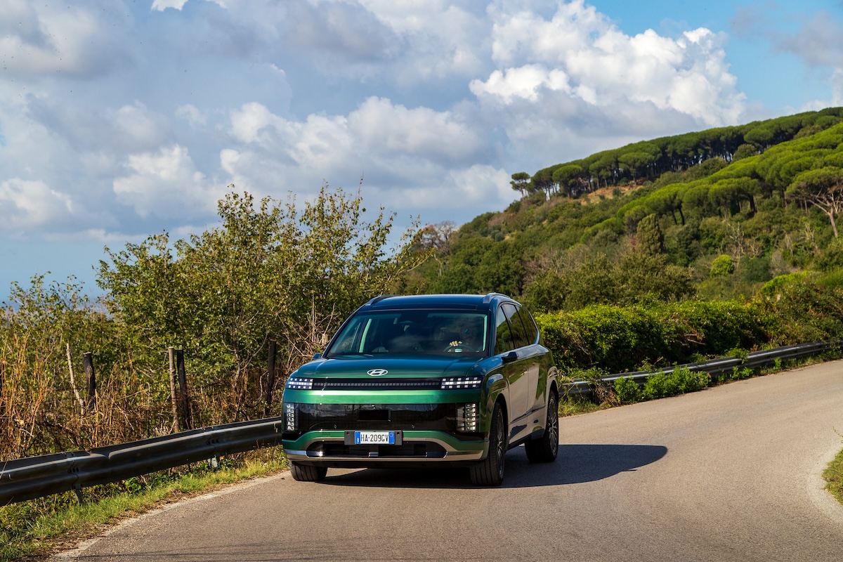 Nuova Hyundai IONIQ 9,prezzi, versioni e autonomia