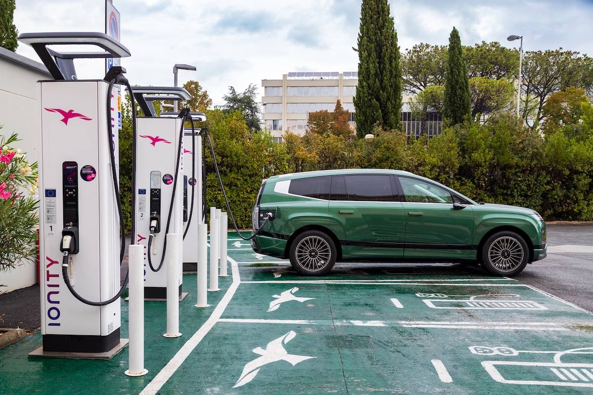 Nuova Hyundai IONIQ 9,prezzi, versioni e autonomia