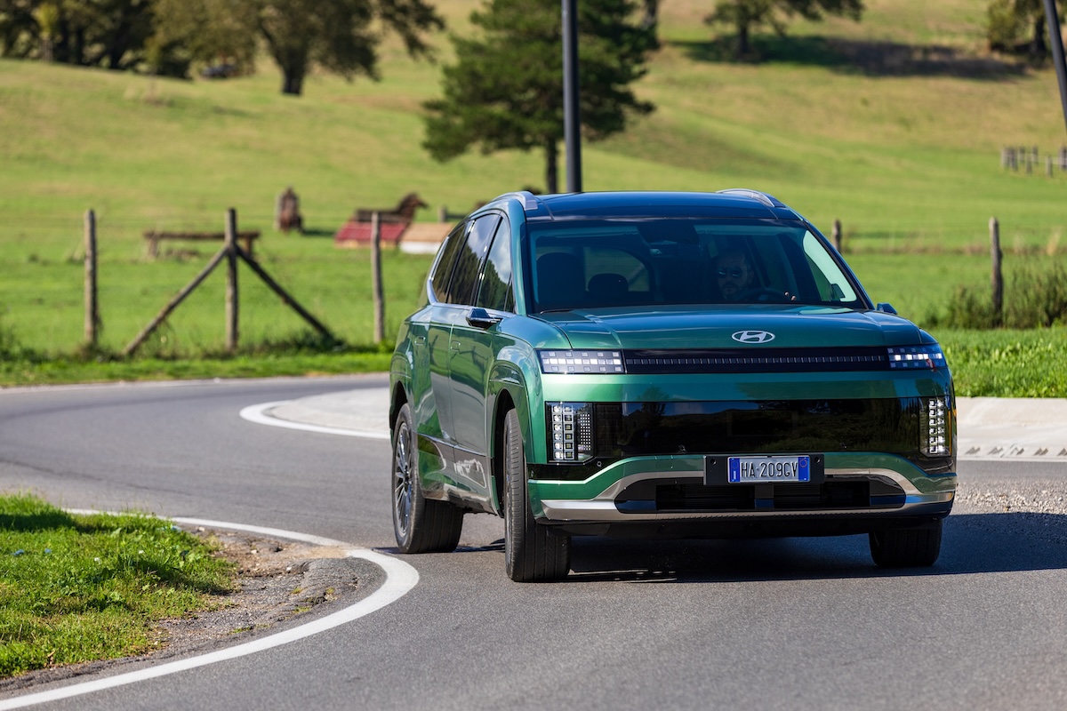 Nuova Hyundai IONIQ 9,prezzi, versioni e autonomia