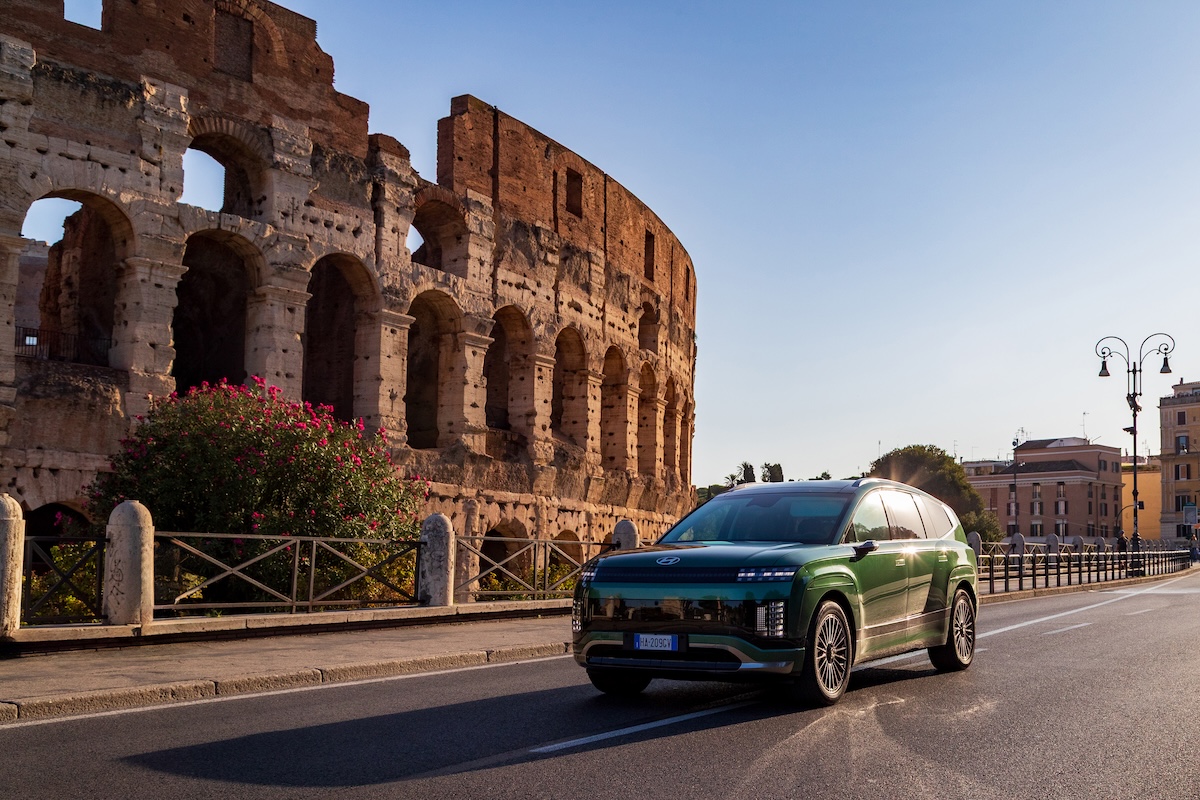 Nuova Hyundai IONIQ 9,prezzi, versioni e autonomia