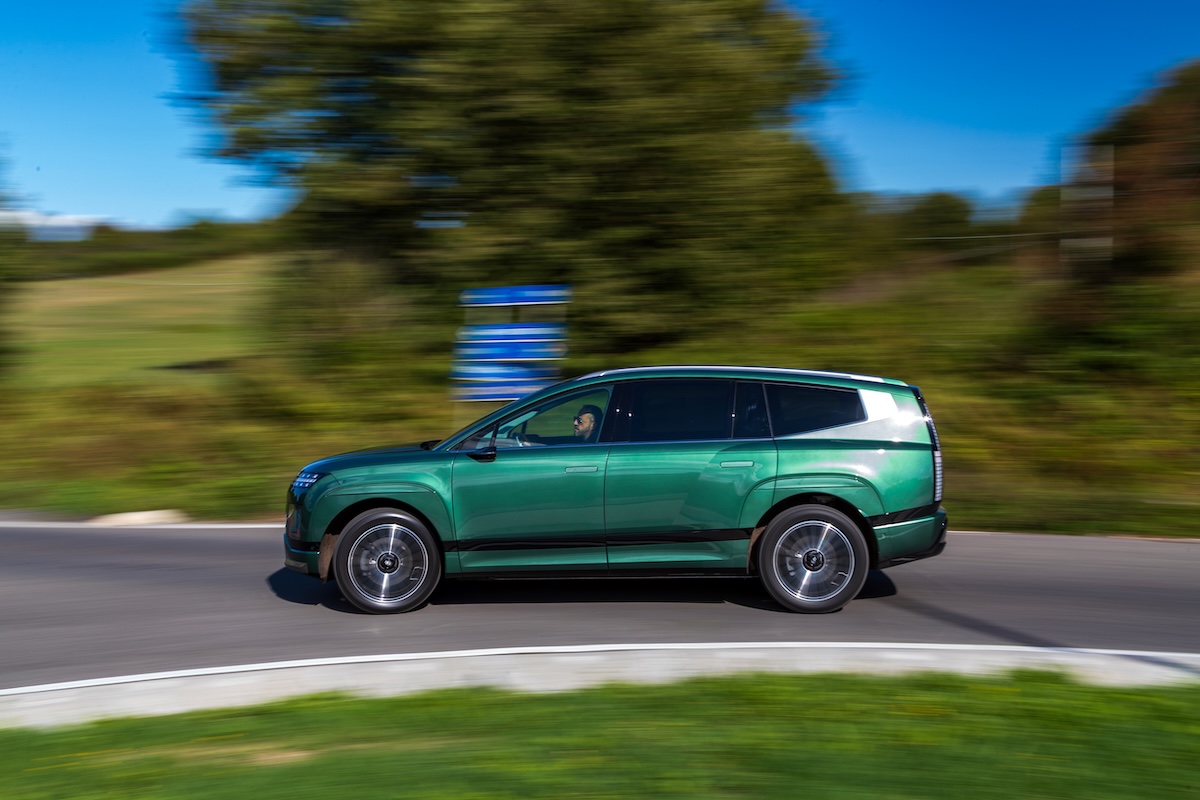 Nuova Hyundai IONIQ 9,prezzi, versioni e autonomia