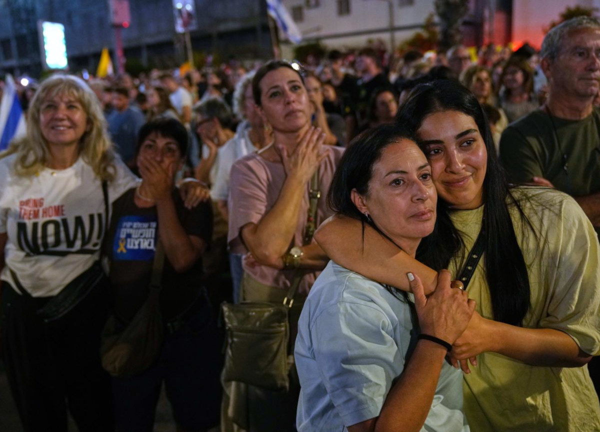 Israele, Hamas libera tutti gli ostaggi: ma restituirà solo quattro corpi. Il ministro di Netanyahu: “Violano l’accordo” Israele, Hamas libera tutti gli ostaggi: ma restituirà solo quattro corpi. Il ministro di Netanyahu: “Violano l’accordo”