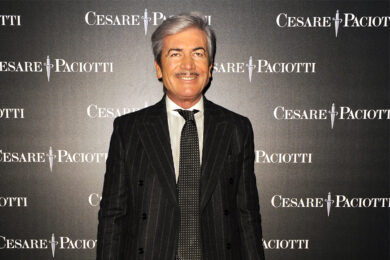 Cesare Paciotti, dal piccolo laboratorio provinciale di famiglia al boom degli anni 2000: storia del brand del pugnale italiano