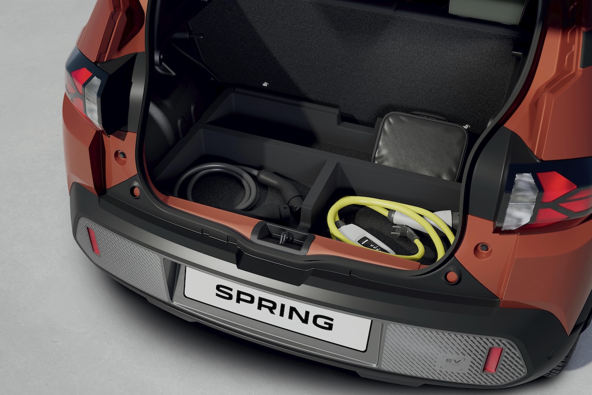 Nuova Dacia Spring: motori 70 e 100 CV, autonomia 225 km WLTP Nuova Dacia Spring: motori 70 e 100 CV, autonomia 225 km WLTP