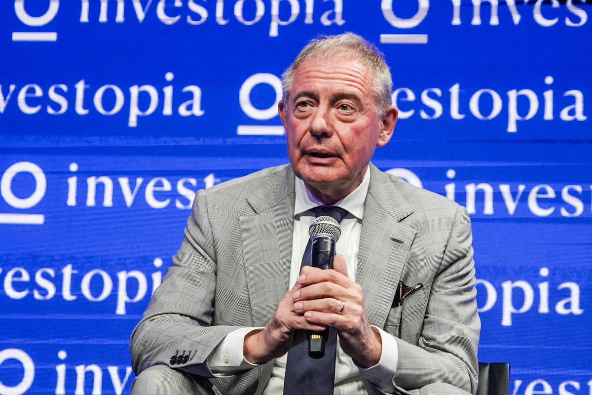 Tod’s, Urso stringe sulla filiera: “Legalità e trasparenza per il Made in Italy”. Della Valle si difende: “Caporalato? Una stupidaggine. Venite a vedere le aziende” Tod’s, Urso stringe sulla filiera: “Legalità e trasparenza per il Made in Italy”. Della Valle si difende: “Caporalato? Una stupidaggine. Venite a vedere le aziende”