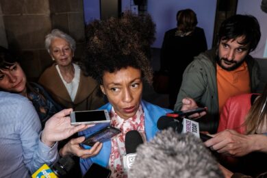 Antonella Bundu, chi è la candidata in Toscana che sfida tutti: dal fratello pugile al sogno rosso per la Toscana