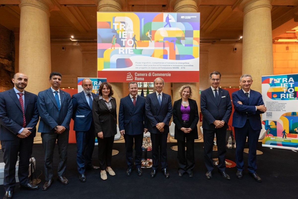 Fondazione MAIRE, presentata la ricerca “TRAIETTORIE – Flussi migratori, competenze e transizione energetica” Fondazione MAIRE, presentata la ricerca “TRAIETTORIE – Flussi migratori, competenze e transizione energetica”