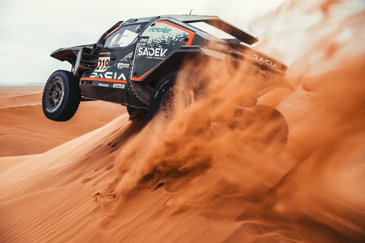Rally del Marocco, Dacia da urlo: Loeb-Boulanger trionfano Rally del Marocco, Dacia da urlo: Loeb-Boulanger trionfano