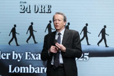 Caos al Sole 24 Ore, giornalisti furiosi con il direttore per la nuova intervista a Meloni. Giornale e sito fermi, ancora sciopero