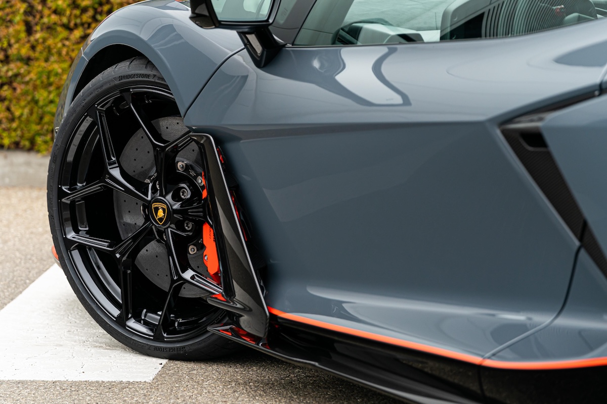 Lamborghini Ad Personam: colori e storie che diventano mito