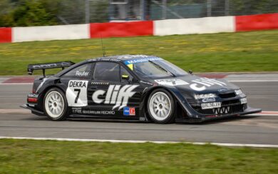 Mobility City Zaragoza accende l’Opel Blitz con “Opel Love”