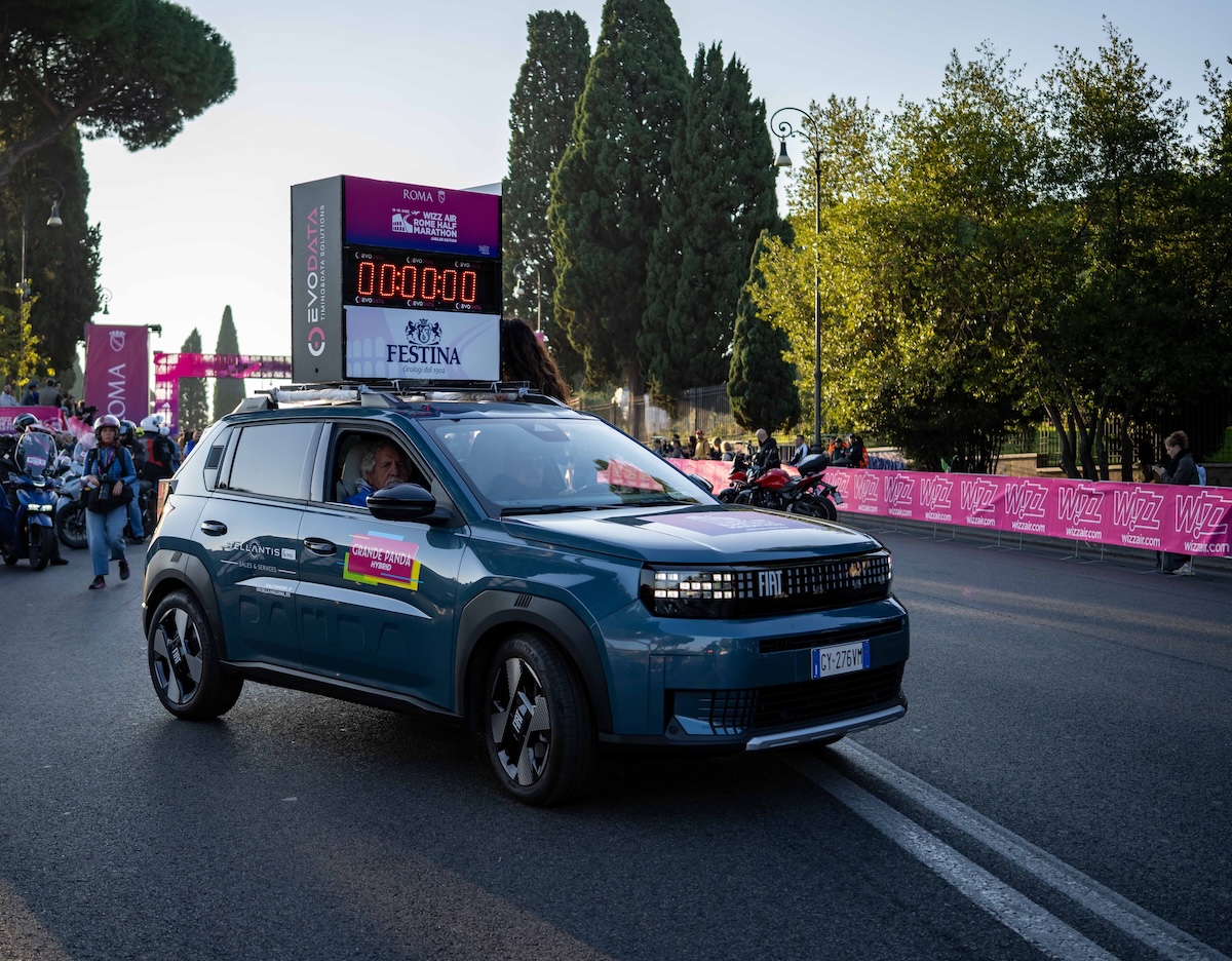 Fiat alla Wizz Air Rome Half Marathon: Grande Panda guida Roma
